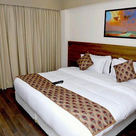 Hotel Mumbai House Andheri East, Bombay Eksteriør billede