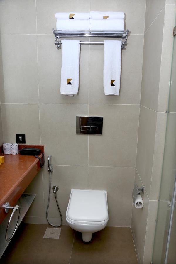 Hotel Mumbai House Andheri East, Bombay Eksteriør billede